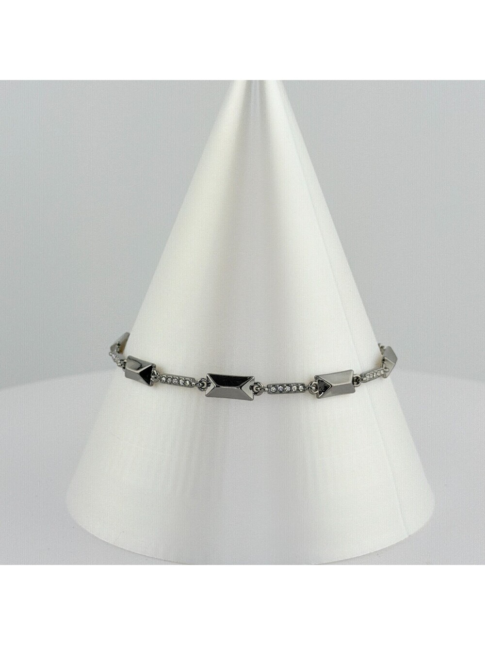 Bomb Party Single Bracelet - on Hematite #205
